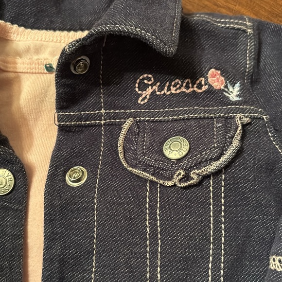Guess Baby Jean jacket, long sleeve pink bodysuit and jeans 6-9 month size - Picture 2 of 11
